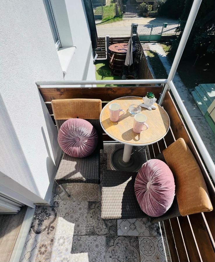 Balcsitthon Apartmanok Шиофок Экстерьер фото